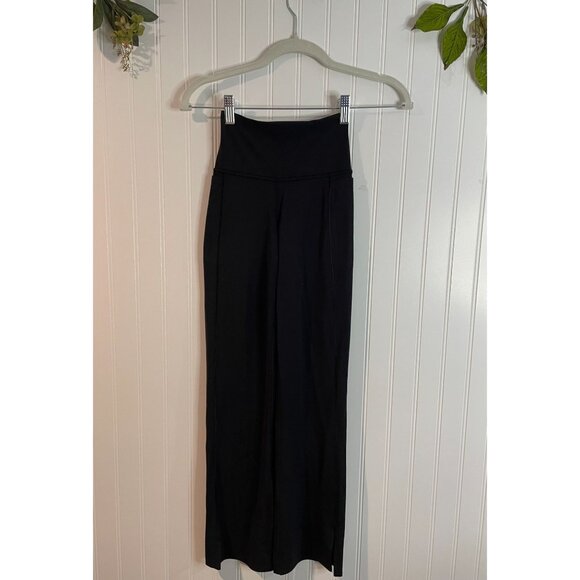 Athleta Transcend Stash Crop Straight Leg Pant size XXS Black Brand New - Picture 4 of 16